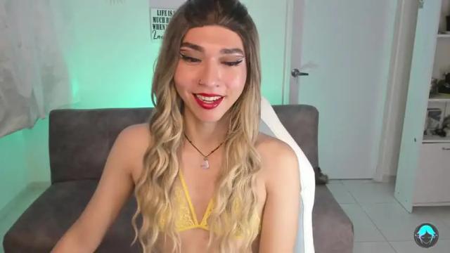 Image 4 of sofi_elfqueen Stream on Chaturbate on 13 months ago