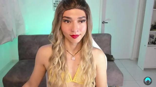 Image 6 of sofi_elfqueen Stream on Chaturbate on 13 months ago