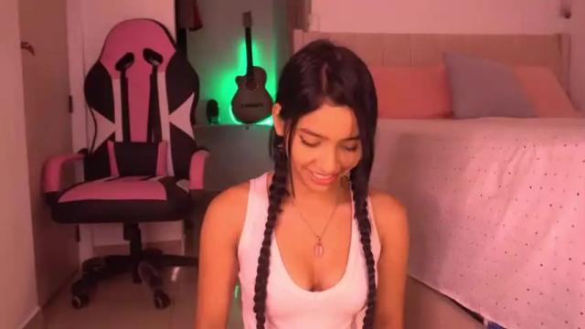 Image 2 of sofi_gomezz_ Stream on Chaturbate on 14 months ago