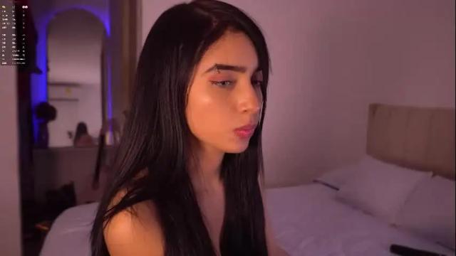 Image 2 of sofi_gomezz_ Stream on Chaturbate on 2 months ago