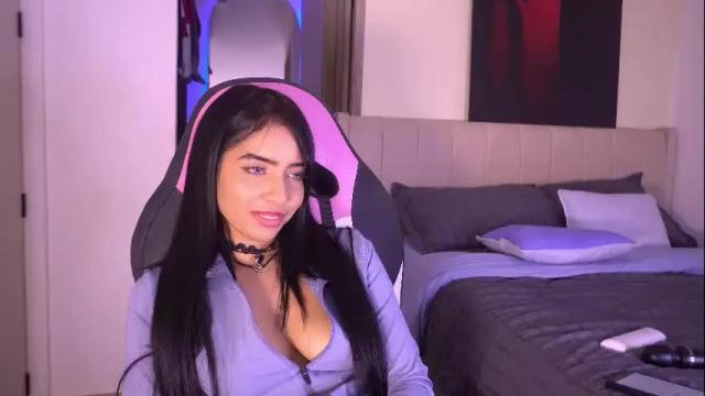 Image 2 of sofi_gomezz_ Stream on Chaturbate on 2 months ago