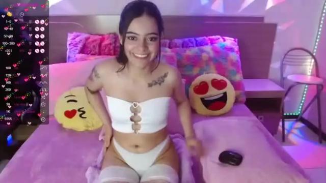 Image 4 of sofi_ivanov Stream on Chaturbate on 19 months ago
