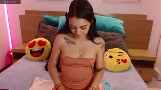 Image 12 of sofi_ivanov Stream on Chaturbate on 16 months ago