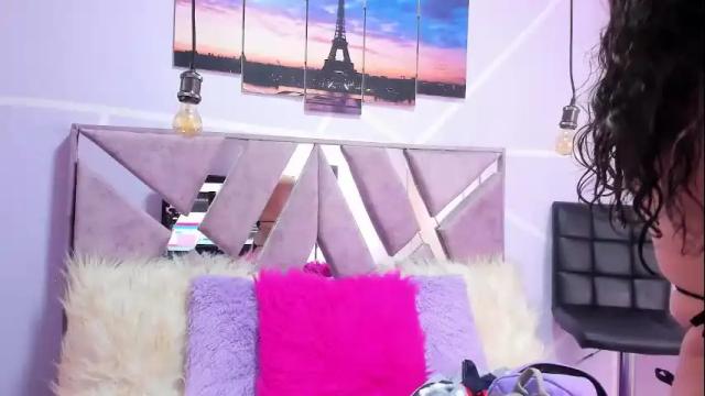 Image 2 of sofi_noa Stream on Chaturbate on 1 month ago