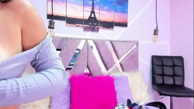 Image 3 of sofi_noa Stream on Chaturbate on 1 month ago