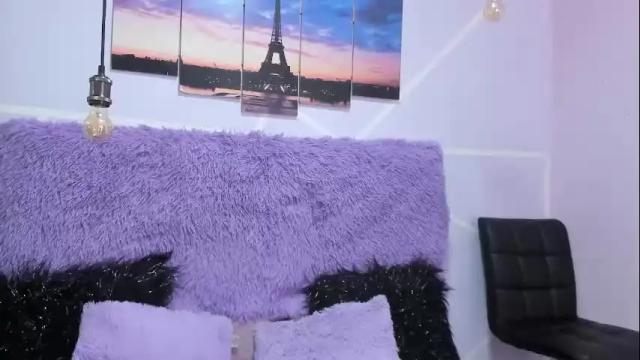 Image 2 of sofi_noa Stream on Chaturbate on 1 month ago
