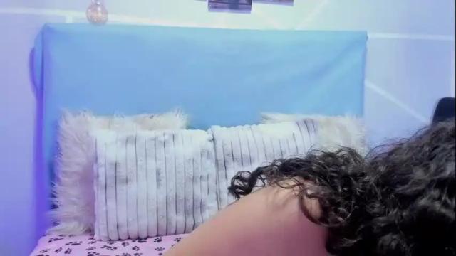 Image 2 of sofi_noa Stream on Chaturbate on 28 days ago