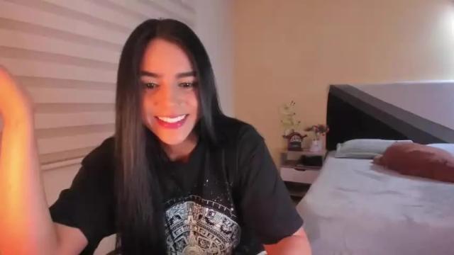Image 2 of sofi_saenzz Stream on Chaturbate on 18 months ago