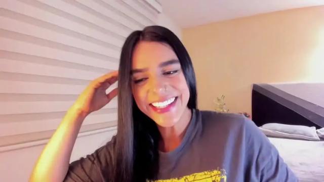 Image 2 of sofi_saenzz Stream on Chaturbate on 17 months ago