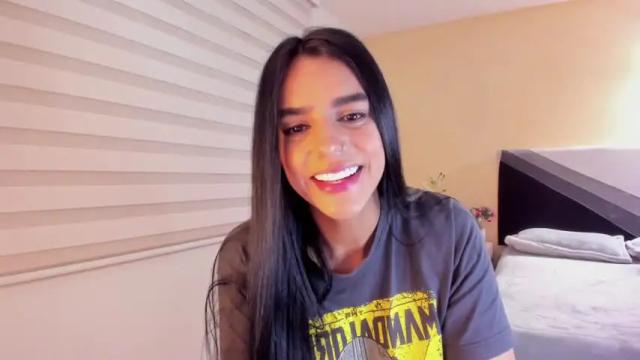 Image 4 of sofi_saenzz Stream on Chaturbate on 17 months ago