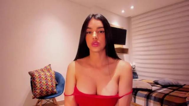 Image 10 of sofi_saenzz Stream on Chaturbate on 14 months ago