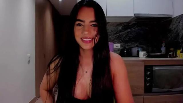 Image 6 of sofi_saenzz Stream on Chaturbate on 3 months ago