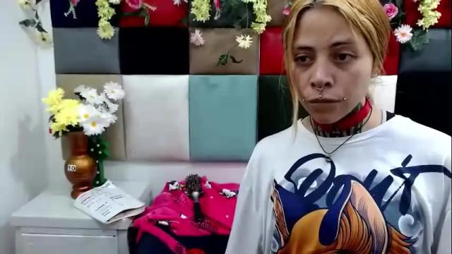 Image 2 of sofi_squirt_ Stream on Chaturbate on 2 months ago