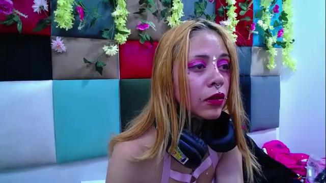 Image 8 of sofi_squirt_ Stream on Chaturbate on 24 days ago