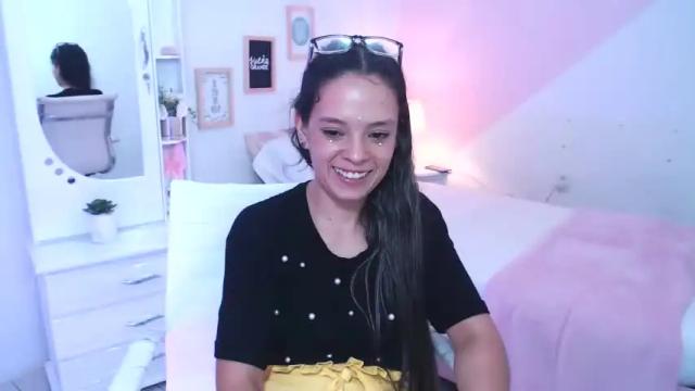 Image 4 of sofi_thelucky Stream on Chaturbate on 18 months ago