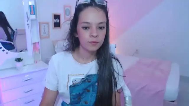 Image 12 of sofi_thelucky Stream on Chaturbate on 18 months ago