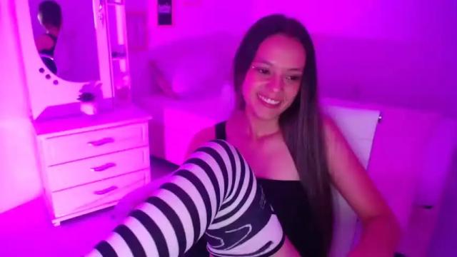Image 4 of sofi_thelucky Stream on Chaturbate on 18 months ago
