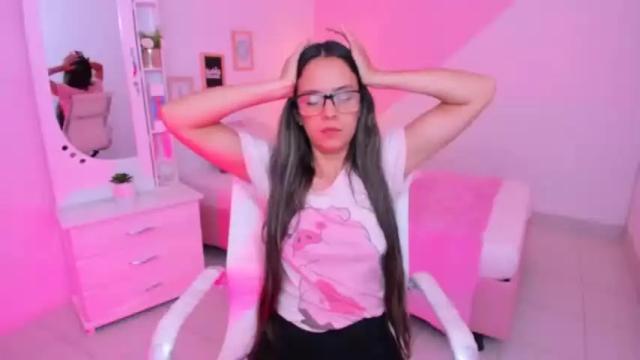 Image 8 of sofi_thelucky Stream on Chaturbate on 17 months ago