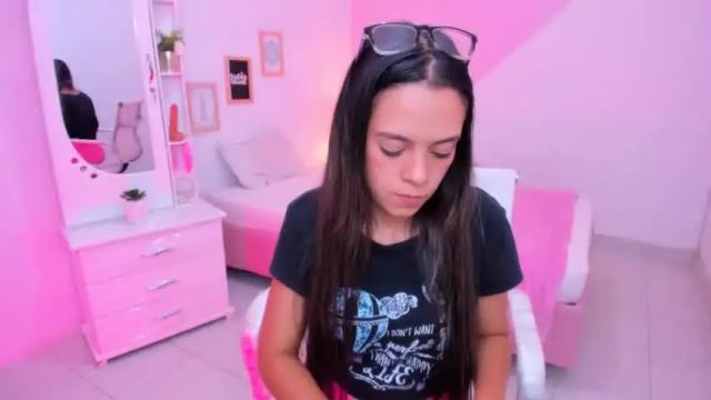 Image 7 of sofi_thelucky Stream on Chaturbate on 17 months ago