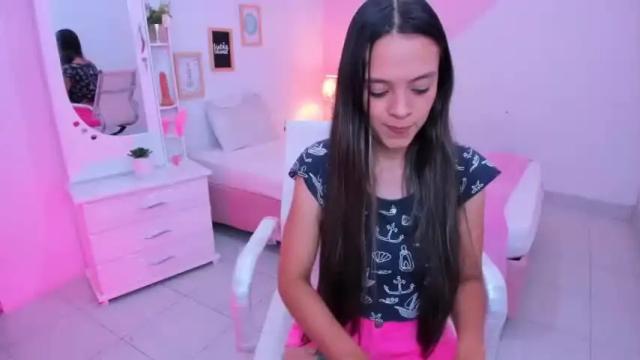 Image 2 of sofi_thelucky Stream on Chaturbate on 17 months ago