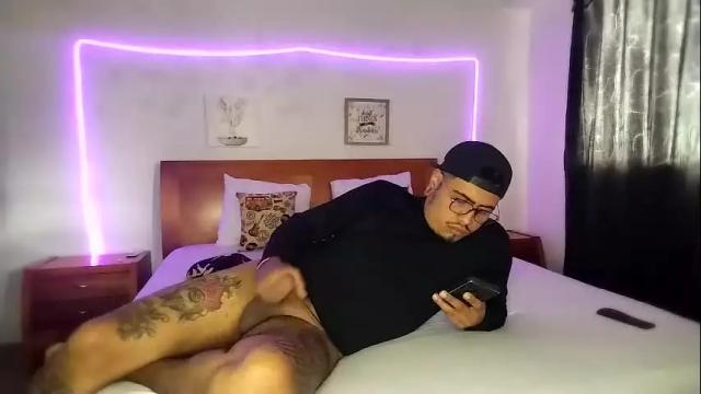 Image 10 of sofi_zeus Stream on Chaturbate on 3 months ago