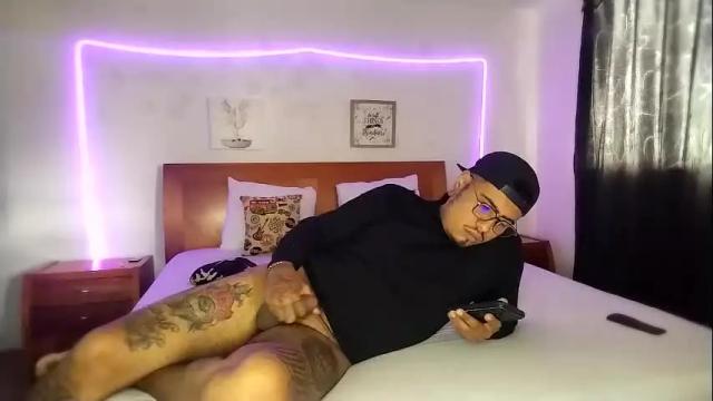 Image 12 of sofi_zeus Stream on Chaturbate on 3 months ago