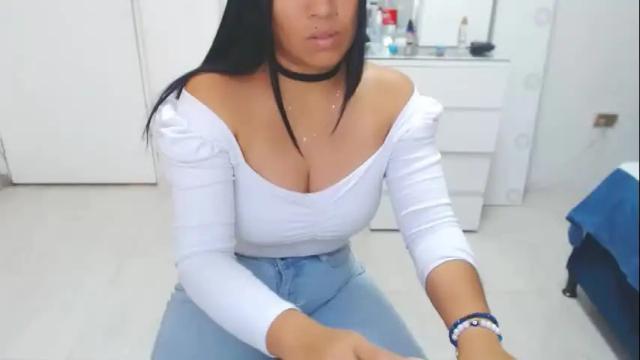 Image 6 of sofia13vene Stream on Chaturbate on 2 months ago