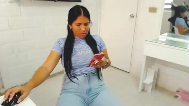 Image 11 of sofia13vene Stream on Chaturbate on 2 months ago