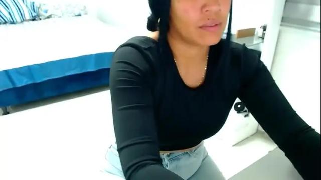 Image 6 of sofia13vene Stream on Chaturbate on 1 month ago