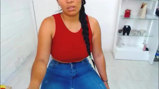Image 10 of sofia13vene Stream on Chaturbate on 29 days ago