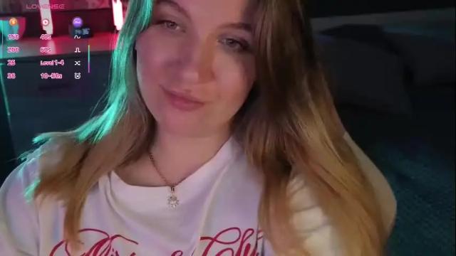 Image 8 of sofia__fairy Stream on Chaturbate on 5 months ago