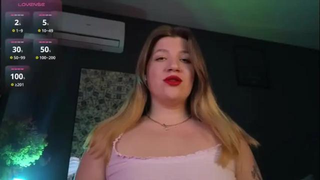 Image 3 of sofia__fairy Stream on Chaturbate on 5 months ago