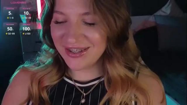 Image 8 of sofia__fairy Stream on Chaturbate on 5 months ago