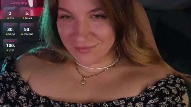 Image 4 of sofia__fairy Stream on Chaturbate on 5 months ago