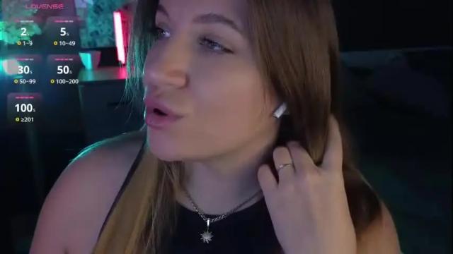 Image 11 of sofia__fairy Stream on Chaturbate on 4 months ago