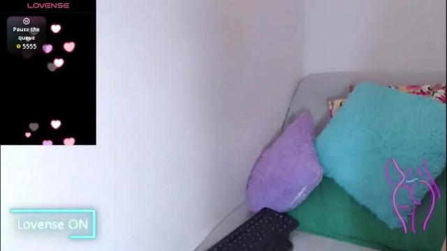 Image 10 of sofia__whitee Stream on Chaturbate on 25 days ago