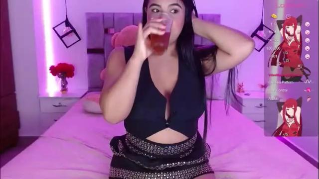 Image 2 of sofia_burman Stream on Chaturbate on 7 days ago