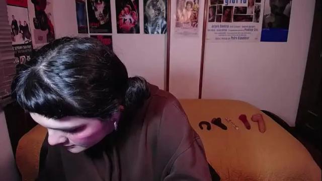 Image 4 of sofia_coolle Stream on Chaturbate on 1 month ago