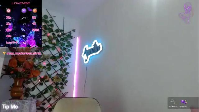Image 2 of sofia_cummings Stream on Chaturbate on 1 month ago