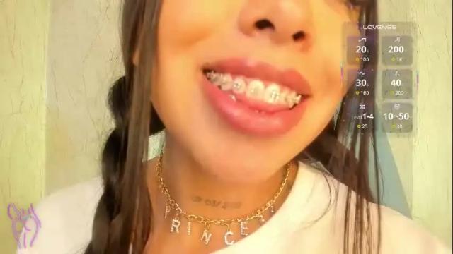 Image 4 of sofia_fantasyy Stream on Chaturbate on 1 month ago