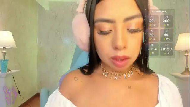 Image 7 of sofia_fantasyy Stream on Chaturbate on 1 month ago