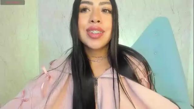 Thumbnail 3, sofia_fantasyy's Stream at Chaturbate, 1 month ago