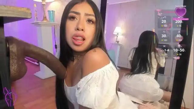 Image 8 of sofia_fantasyy Stream on Chaturbate on 1 month ago