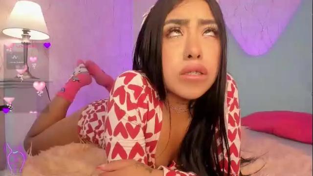 Image 12 of sofia_fantasyy Stream on Chaturbate on 21 days ago