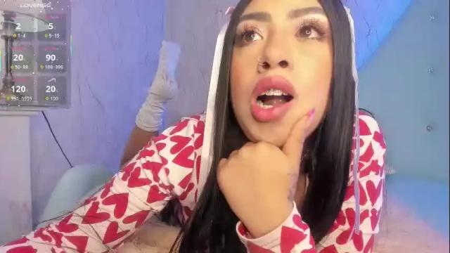 Image 11 of sofia_fantasyy Stream on Chaturbate on 9 days ago
