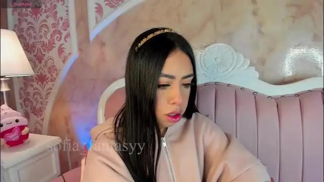 Image 3 of sofia_fantasyy Stream on Chaturbate on 1 month ago