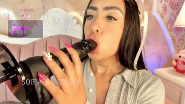 Image 11 of sofia_fantasyy Stream on Chaturbate on 1 month ago