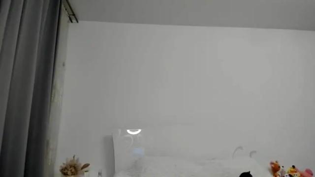 Image 11 of sofia_flowers Stream on Chaturbate on 14 months ago