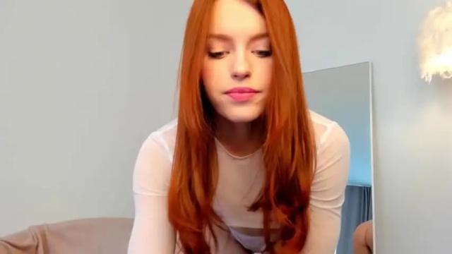 Image 4 of sofia_flowers Stream on Chaturbate on 11 months ago