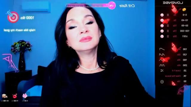 Image 11 of sofia_ford Stream on Chaturbate on 14 months ago